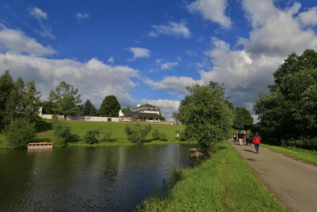 Resort Lisensky Dvur Sněžné エクステリア 写真